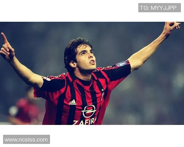 超有名的足球明星背后的故事与成就揭秘让你更加了解他们的辉煌人生